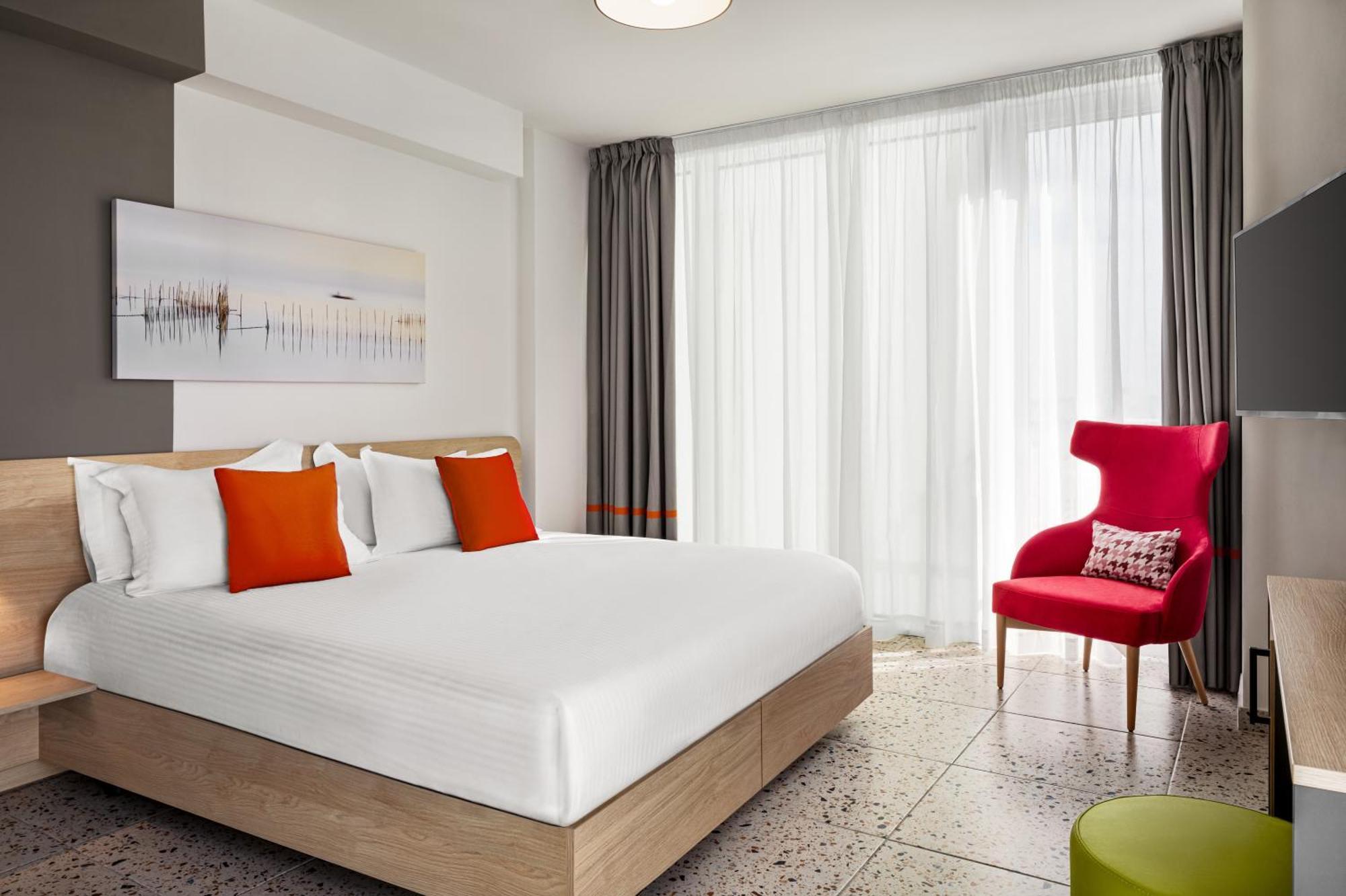 Quadro Hotel, Trademark Collection By Wyndham Saint Julian's Eksteriør bilde