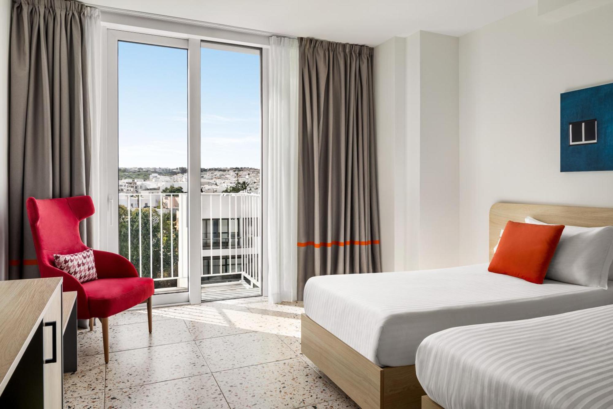 Quadro Hotel, Trademark Collection By Wyndham Saint Julian's Eksteriør bilde