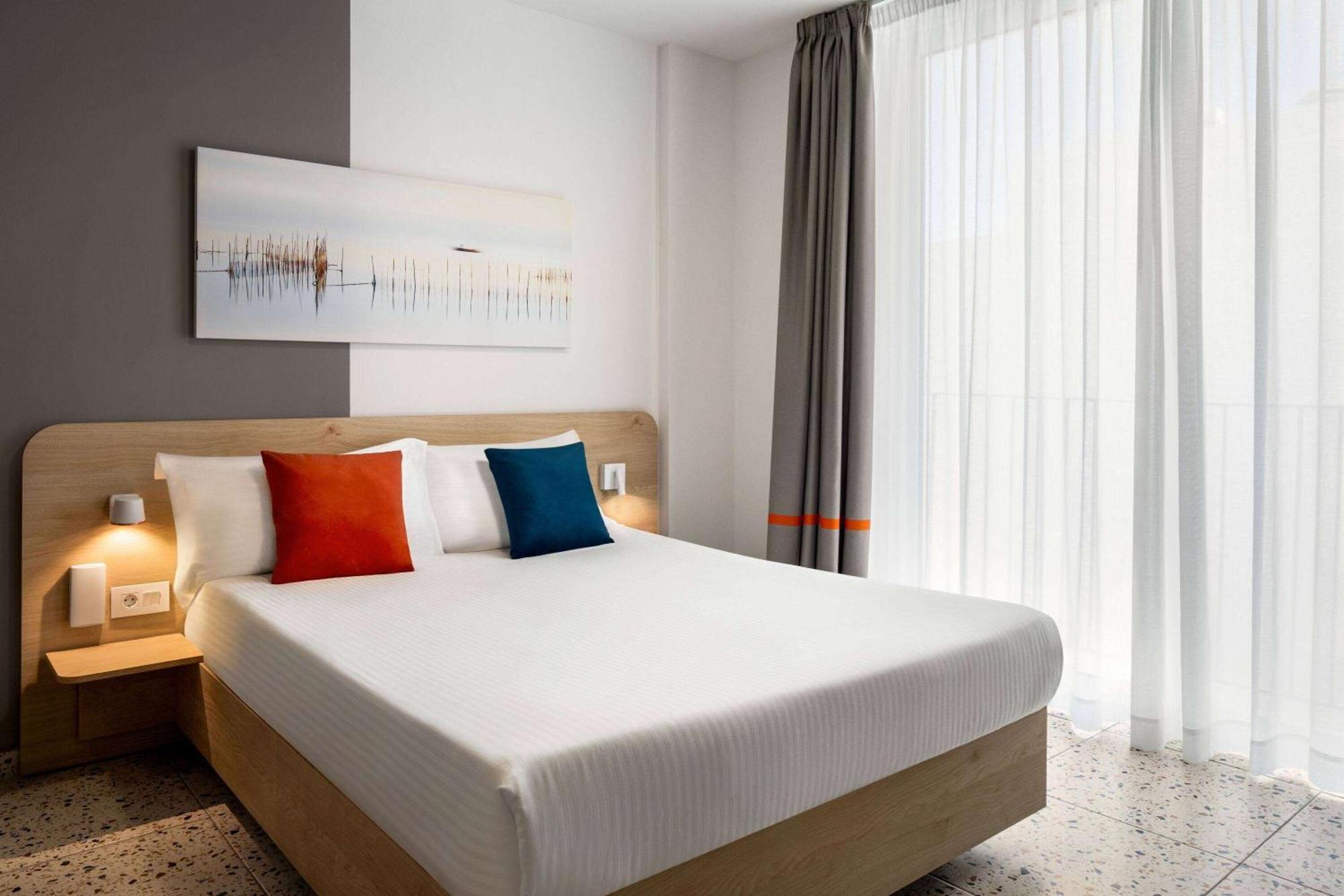 Quadro Hotel, Trademark Collection By Wyndham Saint Julian's Eksteriør bilde